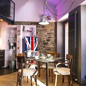 Casa vacanze Casa Rossa - Bymyhomeincomo